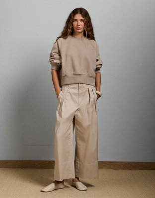 AE77 Premium Cropped Fleece Sweatshirt