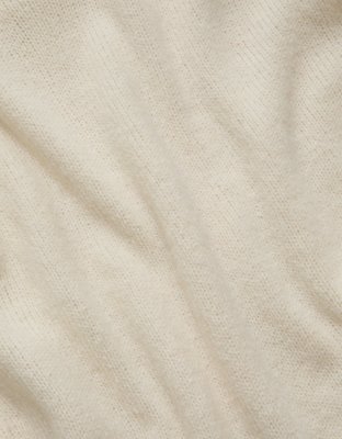 AE77 Turtleneck Sweater