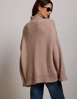 AE77 Turtleneck Sweater