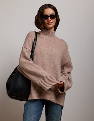 AE77 Turtleneck Sweater