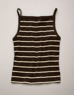 AE77 Premium Top sin Mangas con Cuello Straight
