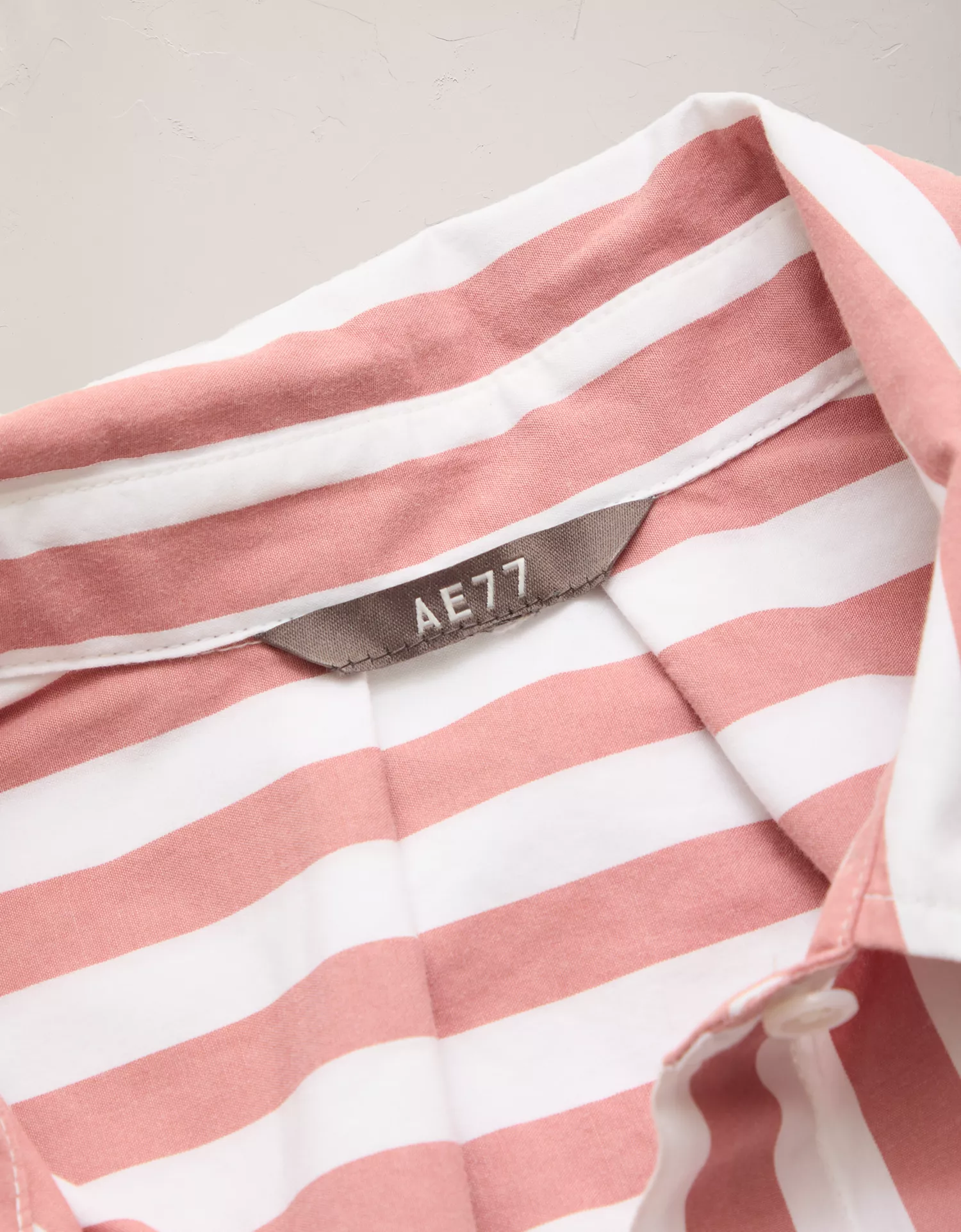 AE77 Short Sleeve Poplin Shirt - thumbnail 4