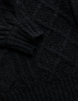 AE77 Premium Cable Sweater