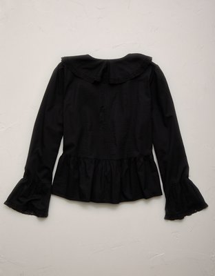 AE77 Ruffled V-Neck Blouse