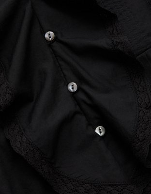 AE77 Ruffled V-Neck Blouse