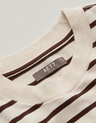 AE77 Premium Boxy Long-Sleeve Cropped T-Shirt