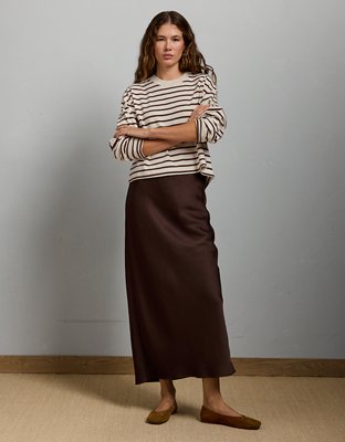 AE77 Premium Boxy Long-Sleeve Cropped T-Shirt