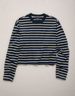 AE77 Premium Boxy Long-Sleeve Cropped T-Shirt