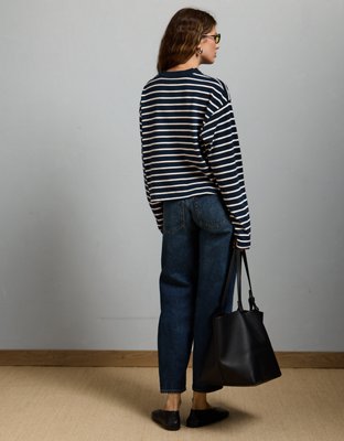 AE77 Premium Boxy Long-Sleeve Cropped T-Shirt