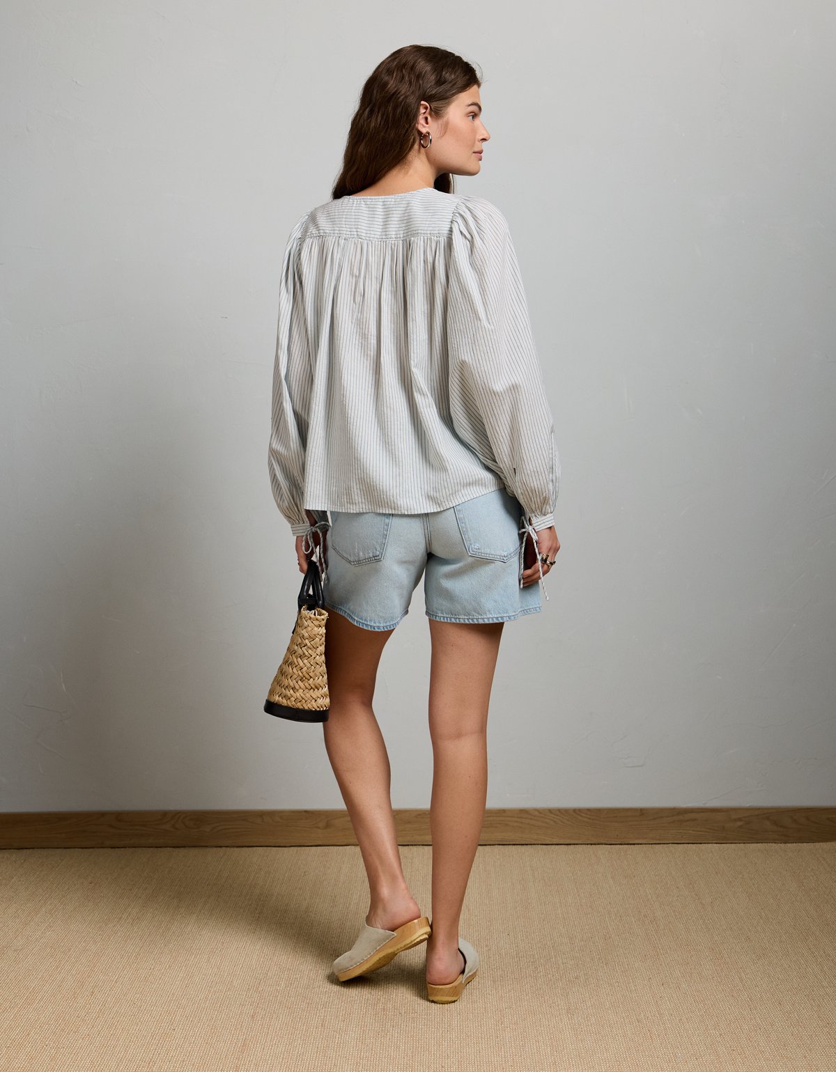 AE77 Balloon-Sleeve Button-Up Shirt - image 2