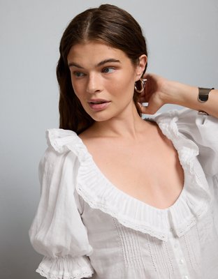 AE77 Ruffled-Neck Blouse