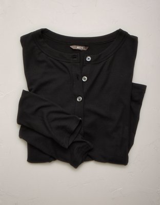 AE77 Ribbed Button-Up T-Shirt