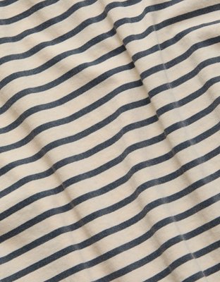 AE77 Hem-Tie Everyday T-Shirt