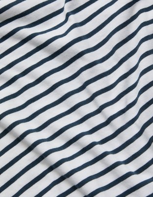 AE77 Hem-Tie Everyday T-Shirt