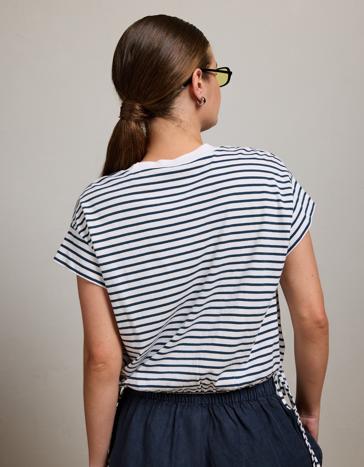 AE77 Hem-Tie Everyday T-Shirt - image 2