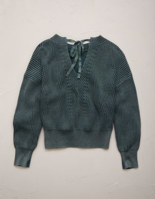 AE77 Open-Back Shaker Stitch Sweater