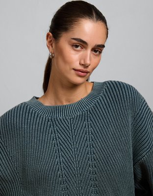 AE77 Open-Back Shaker Stitch Sweater