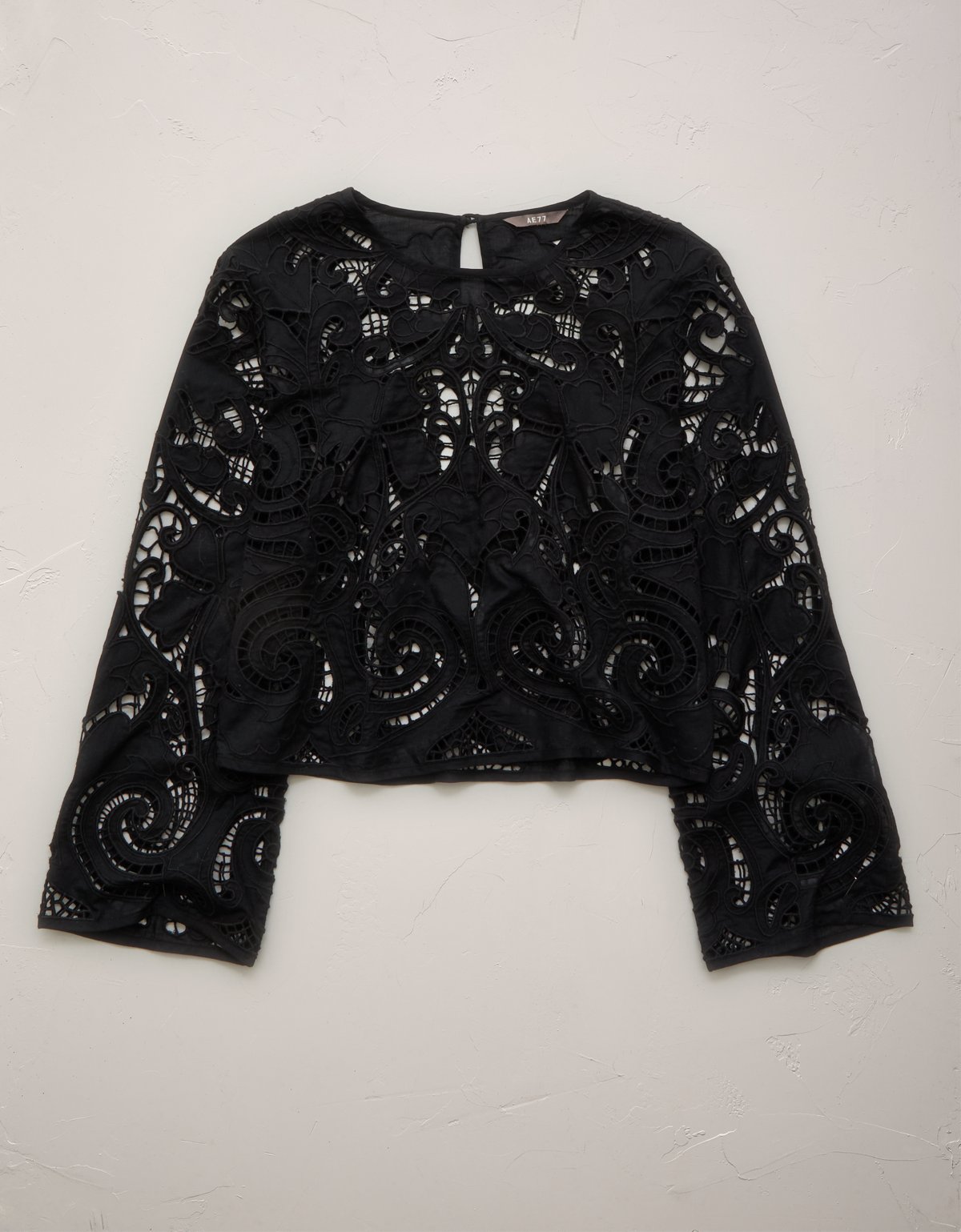 AE77 Cropped Long Sleeve Lace Top - image 3