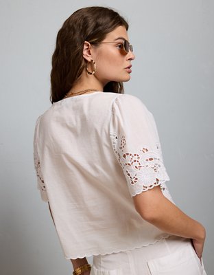 AE77 Eyelet Lace Short-Sleeve Blouse