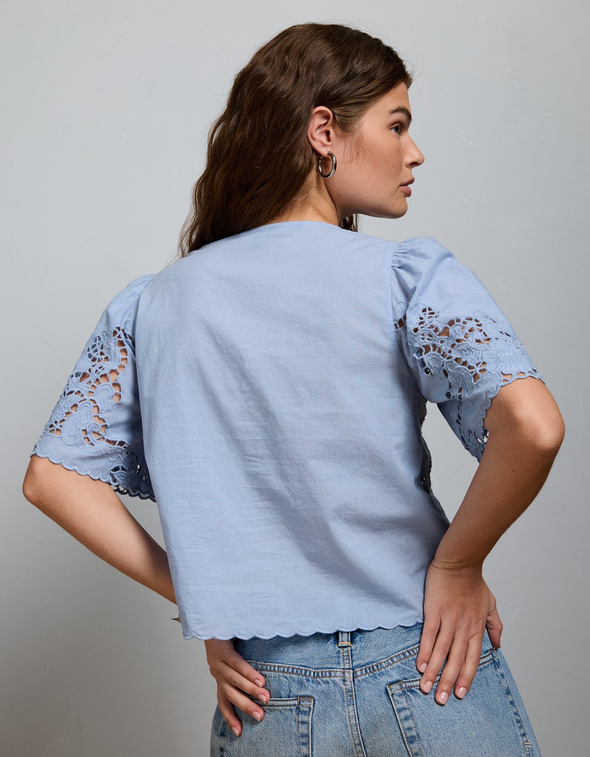 AE77 Eyelet Lace Short-Sleeve Blouse - image 2