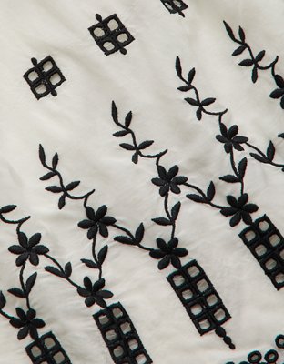 AE77 Embroidered Bell Sleeve Blouse