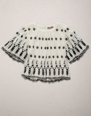 AE77 Embroidered Bell Sleeve Blouse | American Eagle