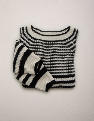 AE77 Striped Sweater