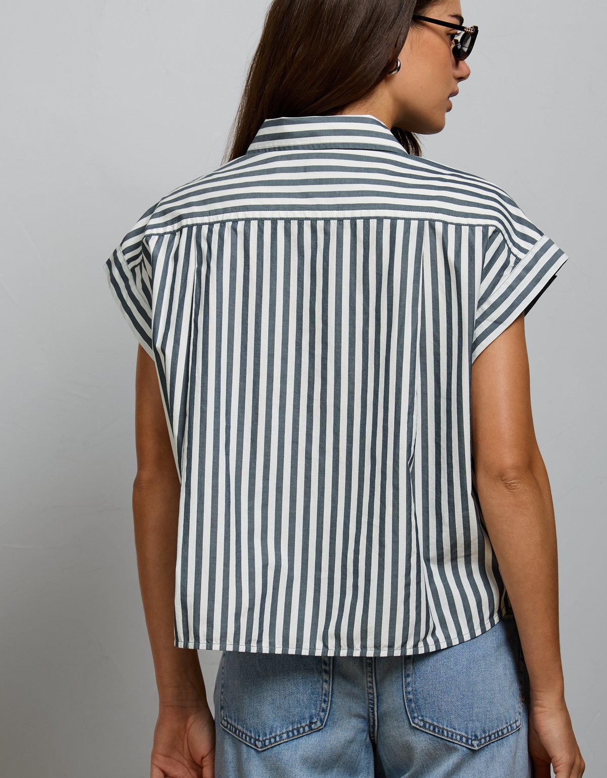 AE77 Cropped Poplin Short-Sleeve Shirt - image 2