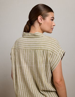 AE77 Boxy Cropped Linen-Blend Button-Up Shirt
