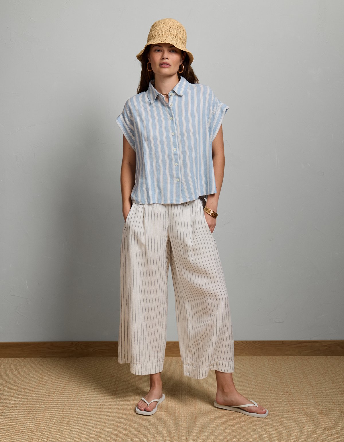 AE77 Boxy Cropped Linen-Blend Button-Up Shirt - image 5