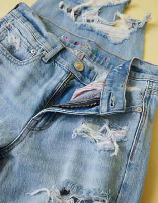 Женские джинсы American Eagle AE Pride Ripped '90s Straight Jean — фото 3