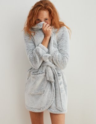 Aerie Fuzzy Sherpa Robe