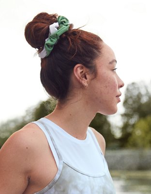 OFFLINE Ribbed Seamless Scrunchie