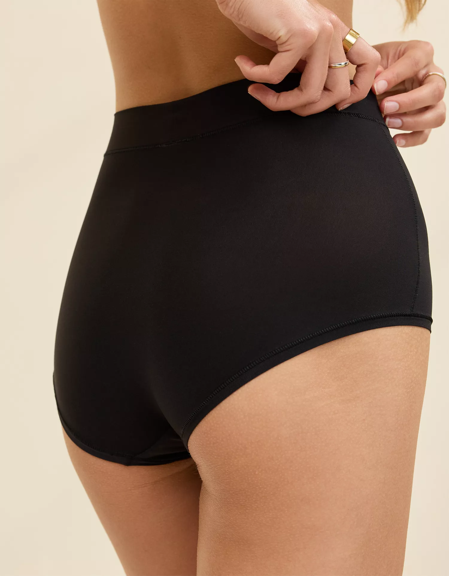 SMOOTHEZ Everyday Super High Waisted Boybrief Underwear - thumbnail 2