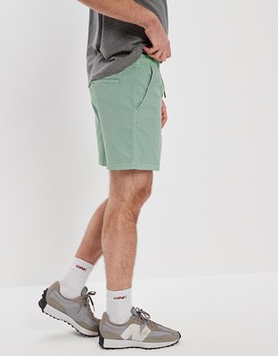 AE 5.5" Flex Lived-In Trekker Short