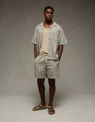 AE 7" Lived-In Trekker Short