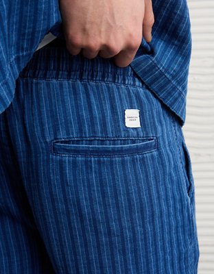 AE 7" Lived-In Trekker Short