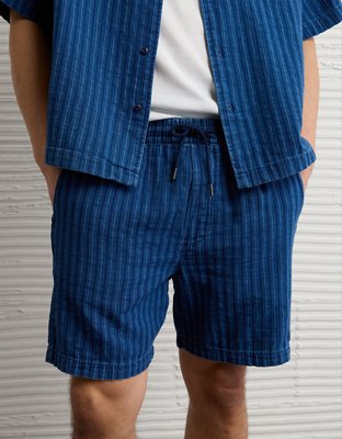 AE 7" Lived-In Trekker Short