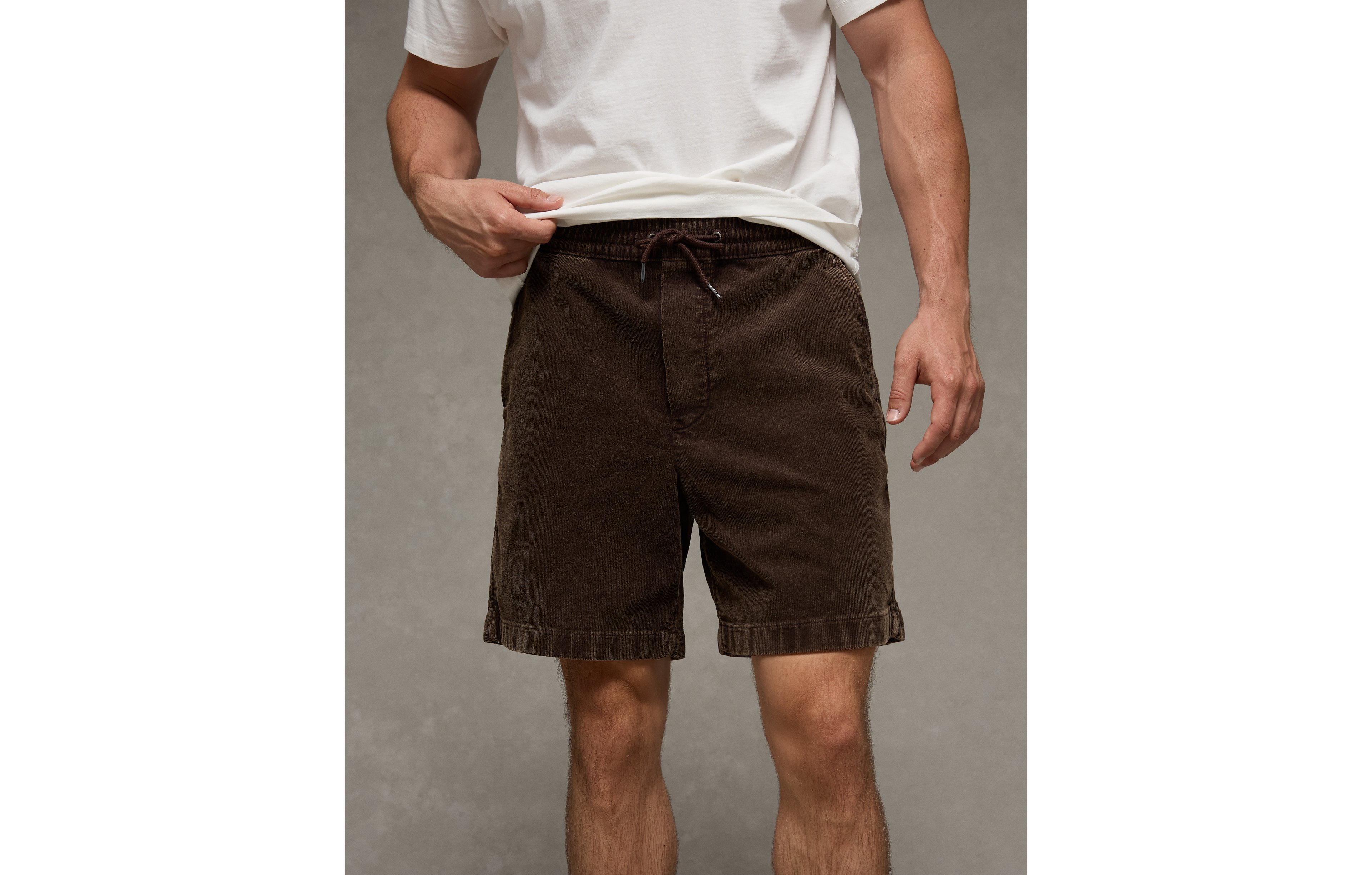 AE 7" Lived-In Pull-On Short