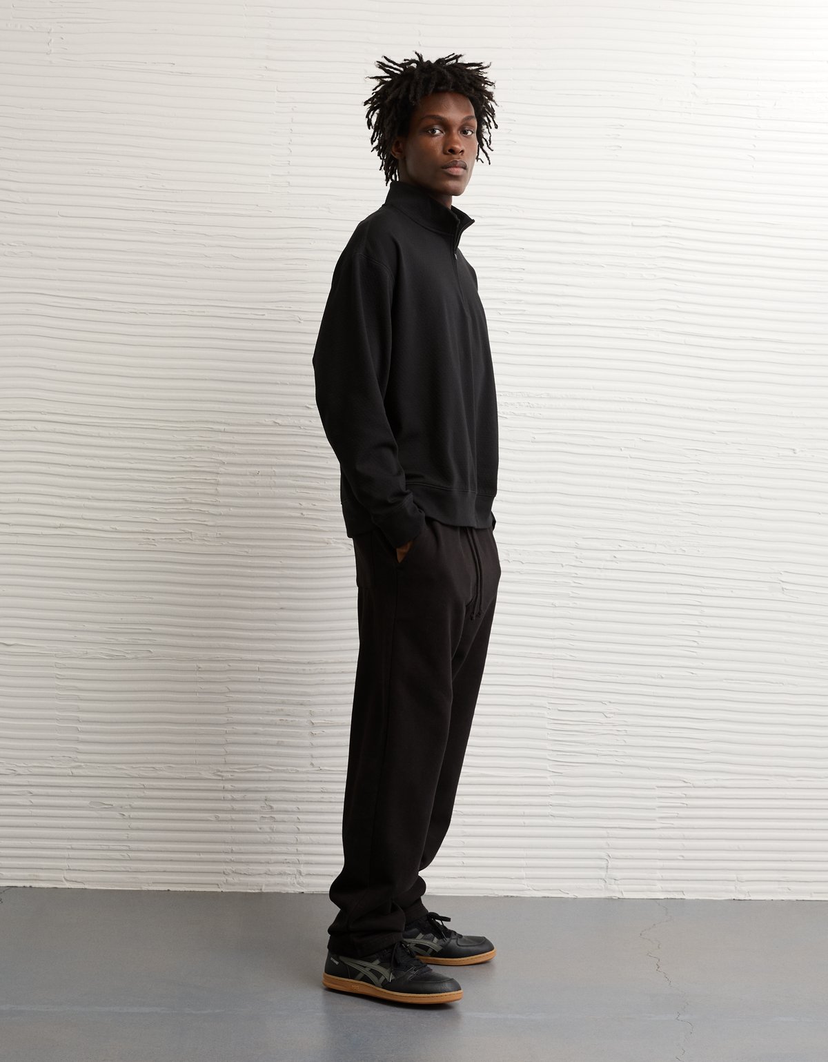 AE 24/7 Boxy Quarter-Zip Sweatshirt - image 5