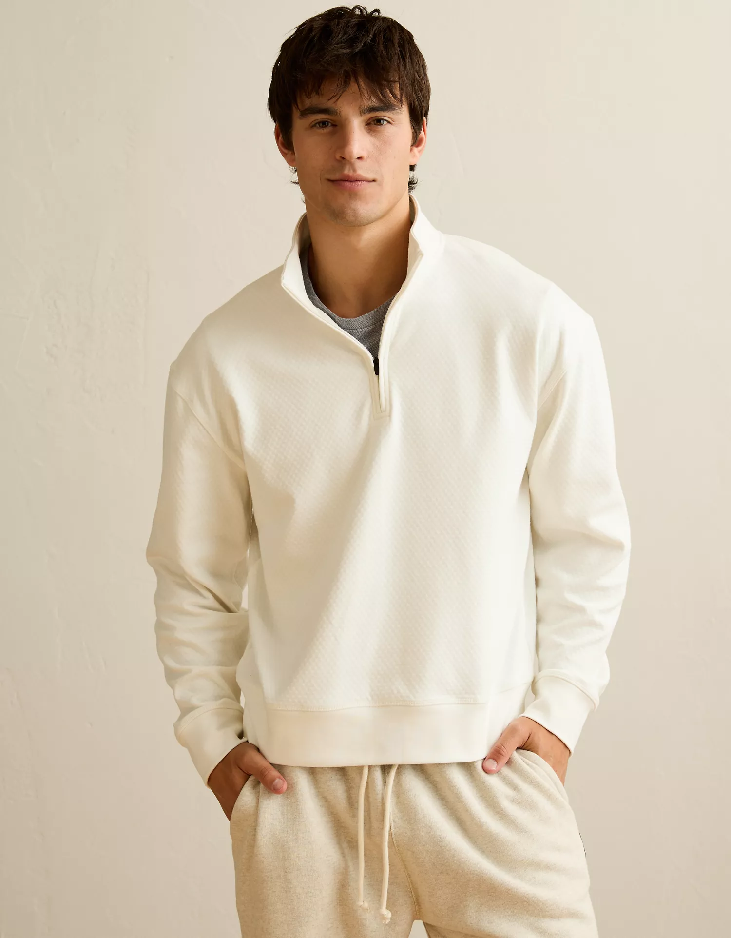 AE 24/7 Boxy Quarter-Zip Sweatshirt