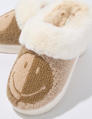 AE Smiley Slipper