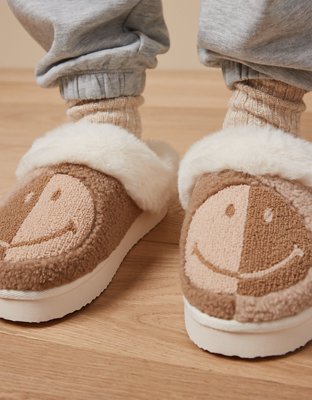 AE Smiley Slipper