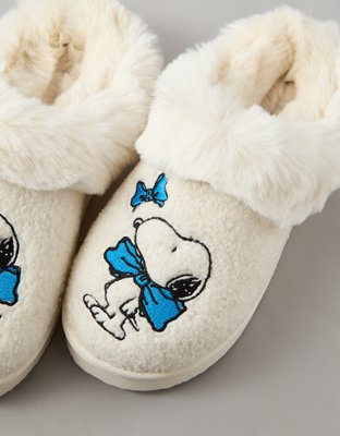 Grinch slippers (American store Eagle)