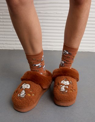 AE Snoopy Fall Scuff Slipper