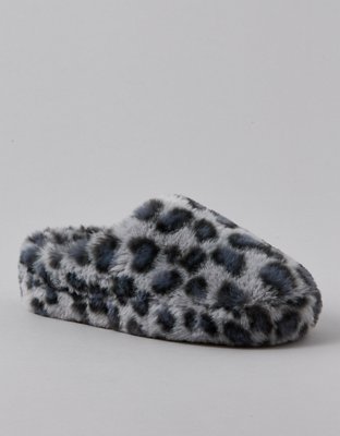 AE Leopard Slipper