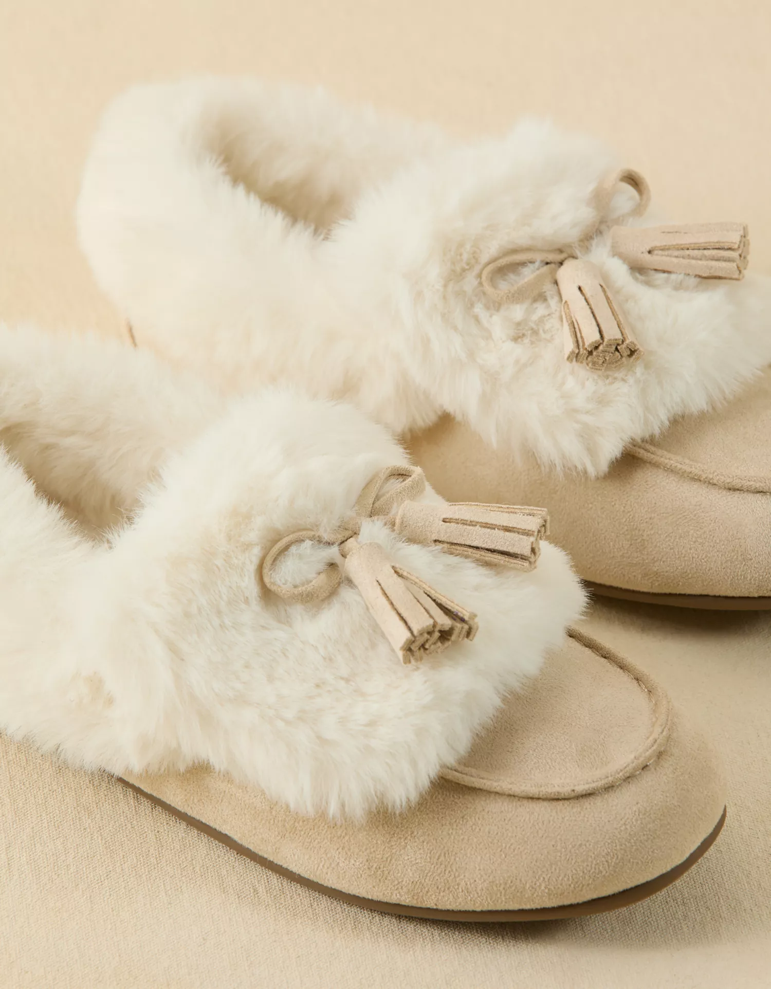 AE Cozy Moccasin Slipper - thumbnail 6