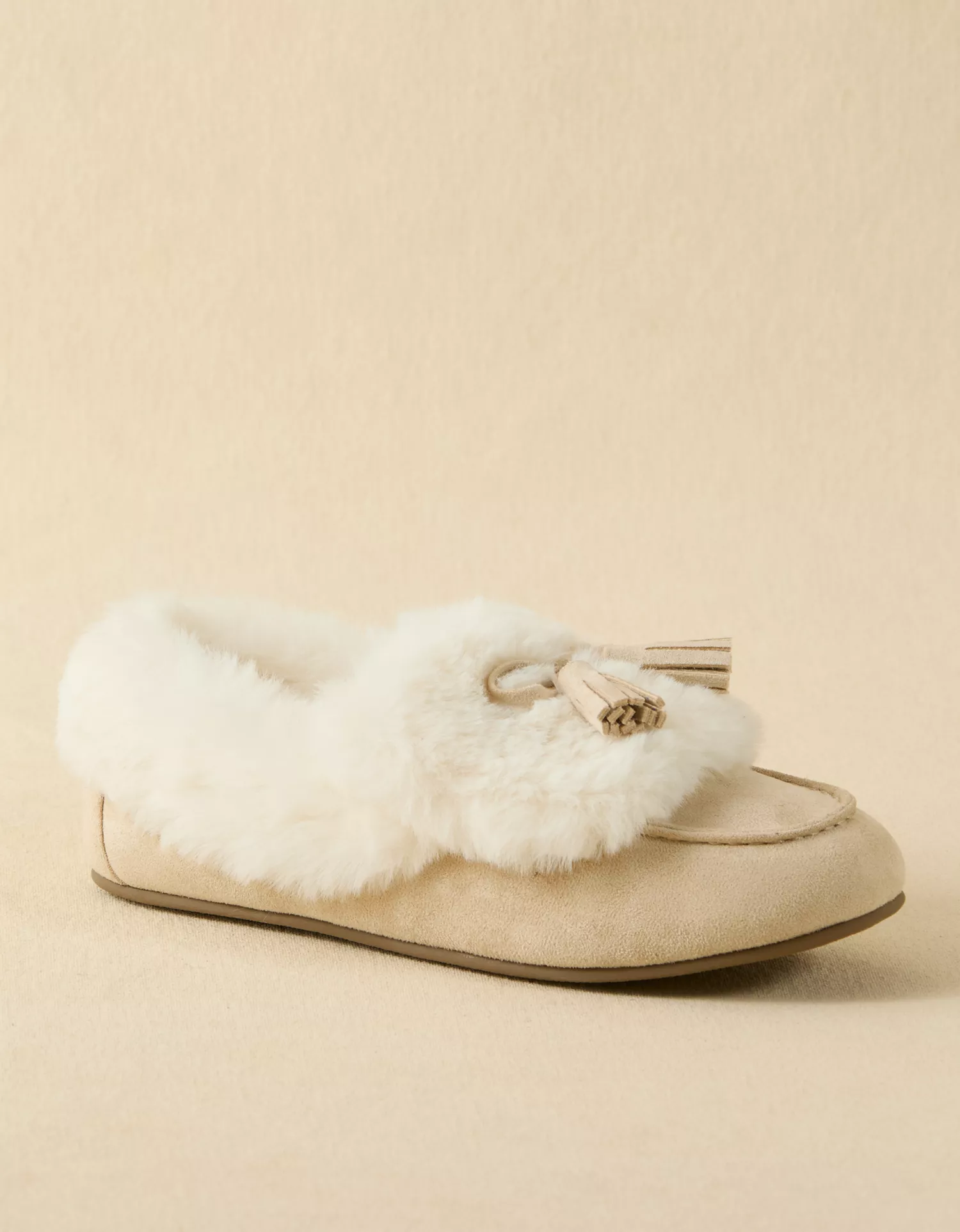 AE Cozy Moccasin Slipper - thumbnail 4
