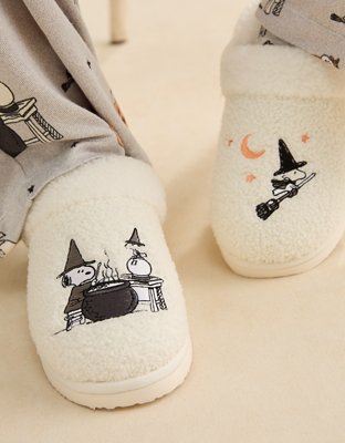 AE Snoopy Potions Scuff Slipper