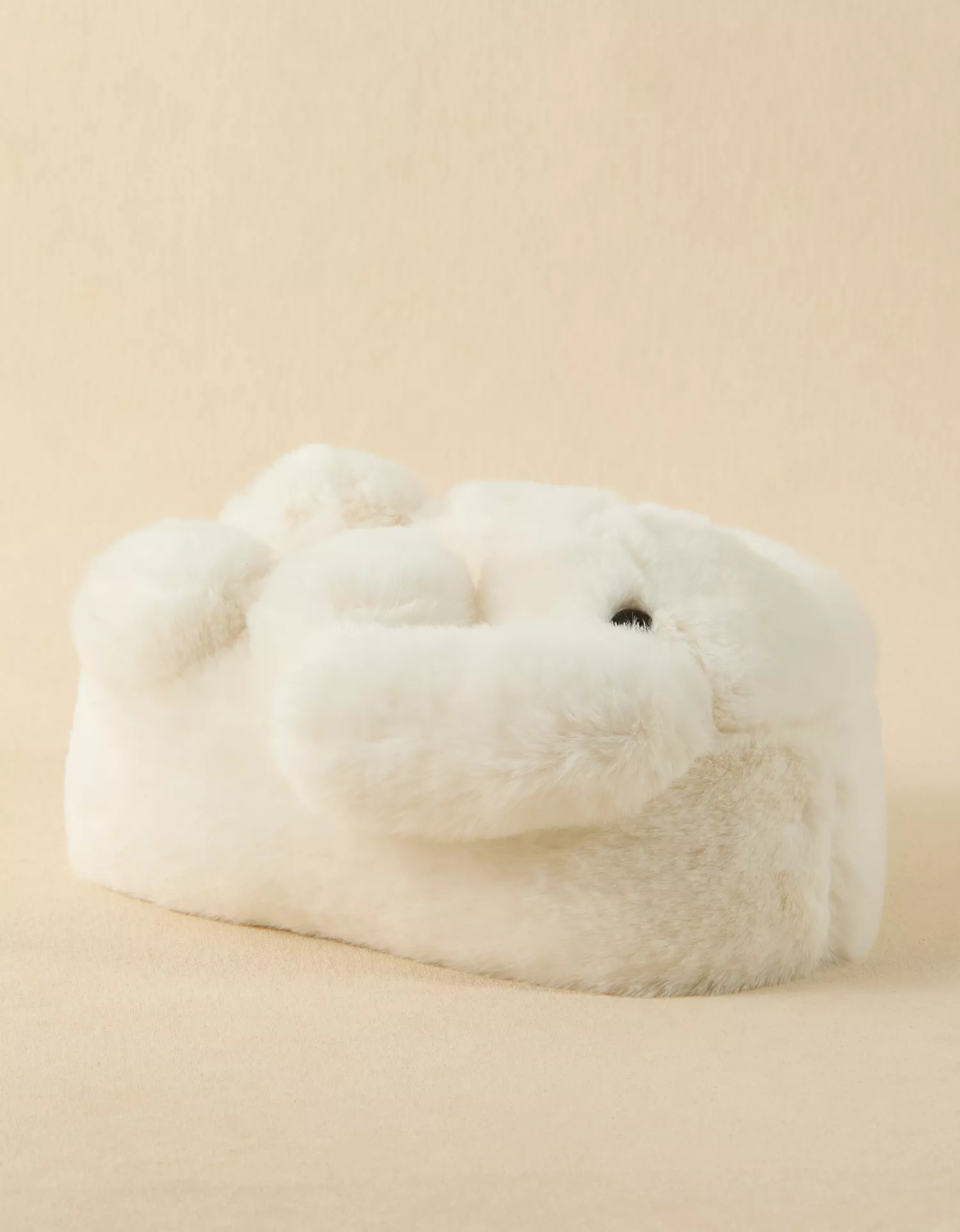 AE Fuzzy Bunny Slipper - thumbnail 2